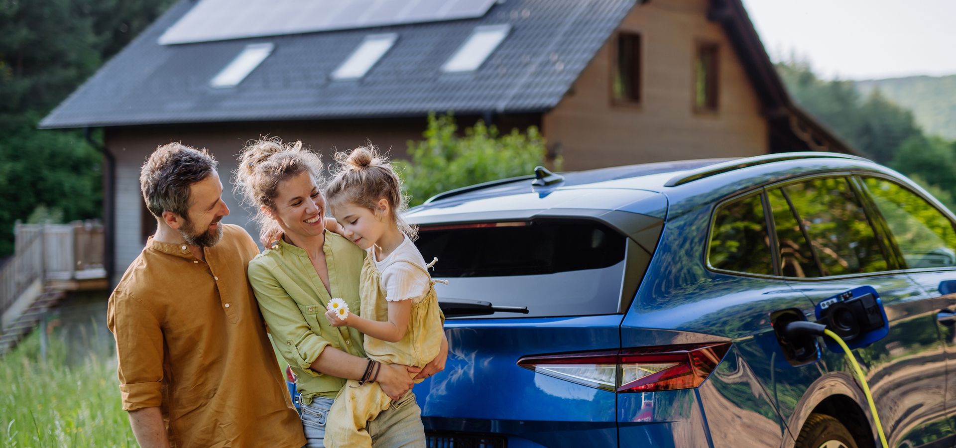 Solaranlage und Auto laden